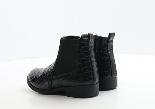 Preworn Girls Black Geometric Patent Leather Chelsea Boot UK 3