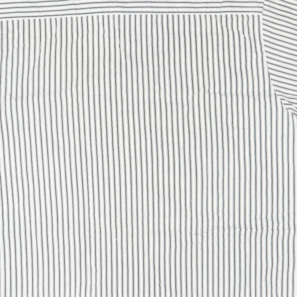 weekends only Mens White Striped Button-Up Size L