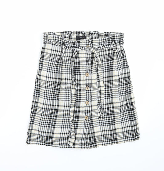 Additional front view of New Look women’s white check a-line skirt, size UK 8