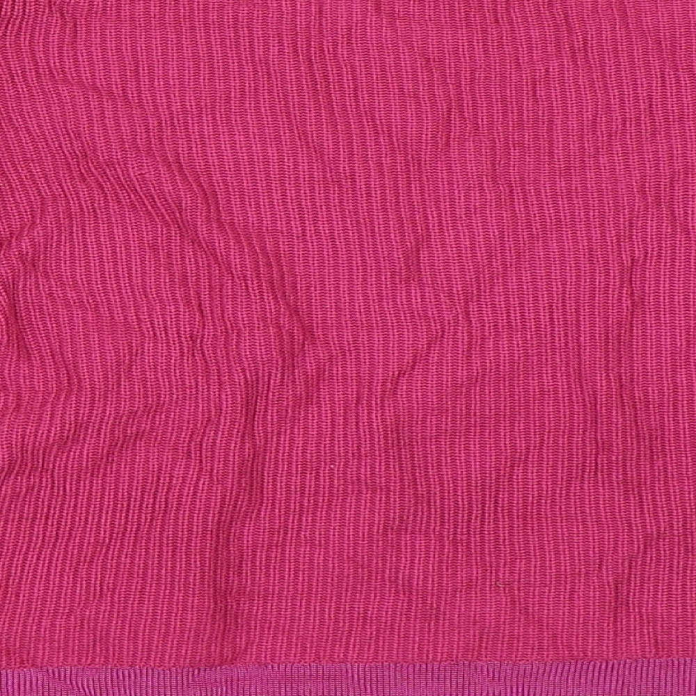 Brand and care label for Per Una women’s pink jumper, size UK 16