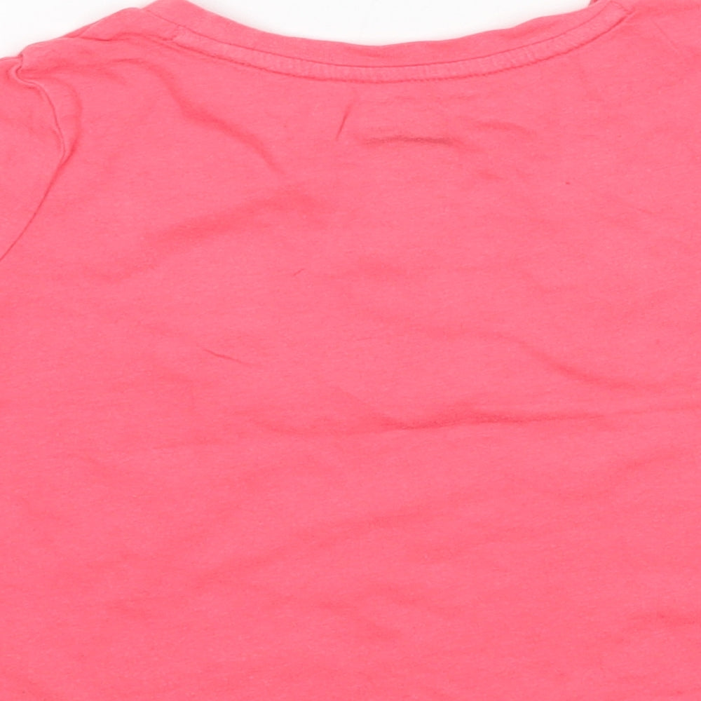 Brand and care label for Gap girls’ pink basic t-shirt, size 2, years