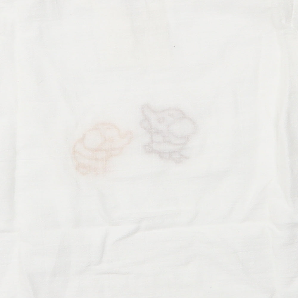 Preworn Baby White Pullover T-Shirt Size 18-24 Months