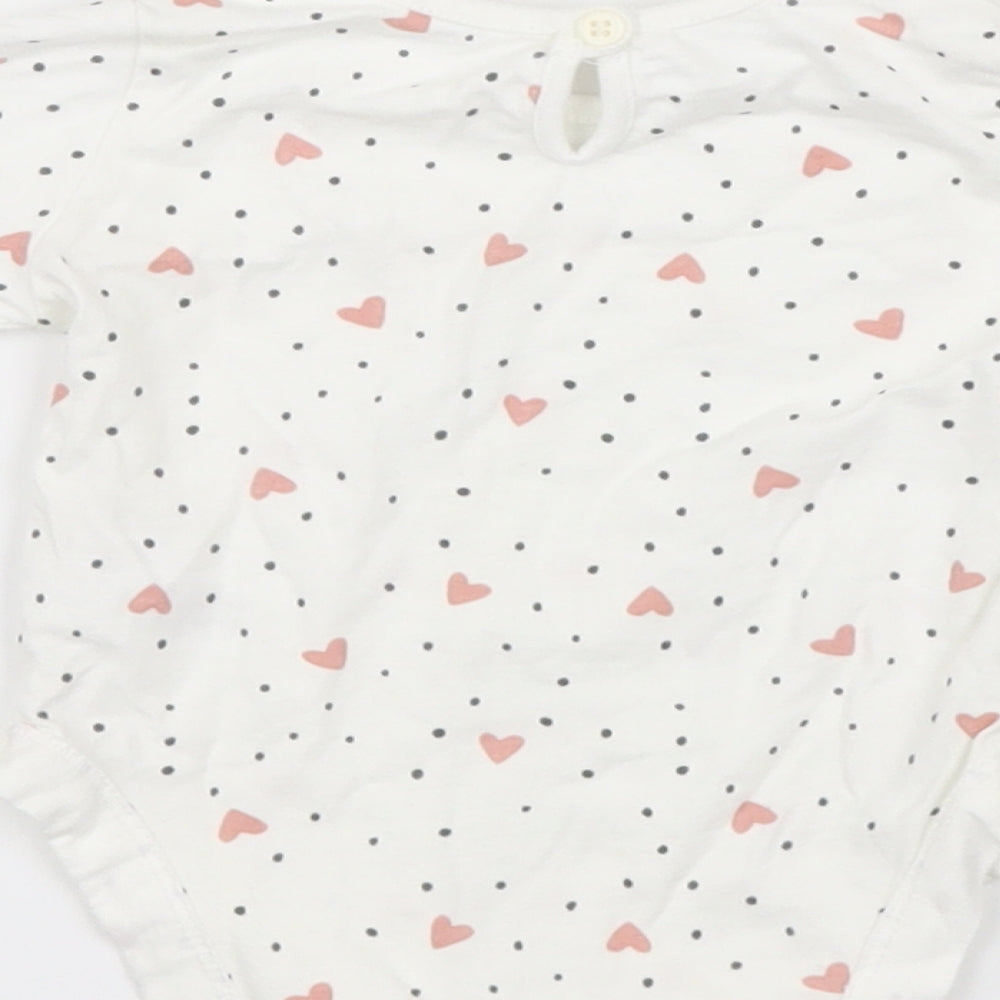 George Girls White Geometric Babygrow One-Piece Size 3-6 Months - Hearts