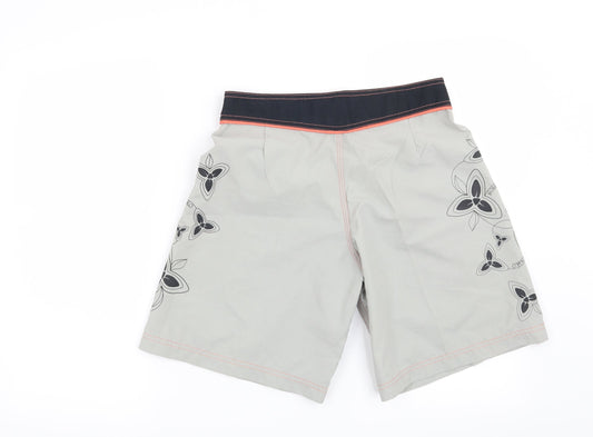 Womens UK Size S Preworn Regular Fit Bermuda Shorts
