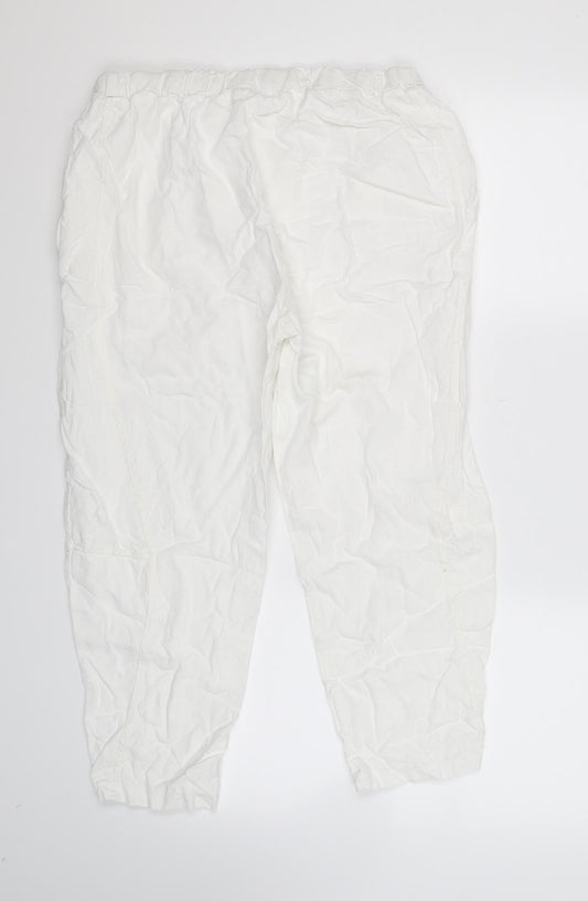 Womens UK Size 32 in Preworn Regular Fit Cropped White Trousers