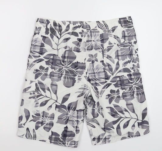 Cedar Wood State Mens White Floral  Cargo Shorts Size S