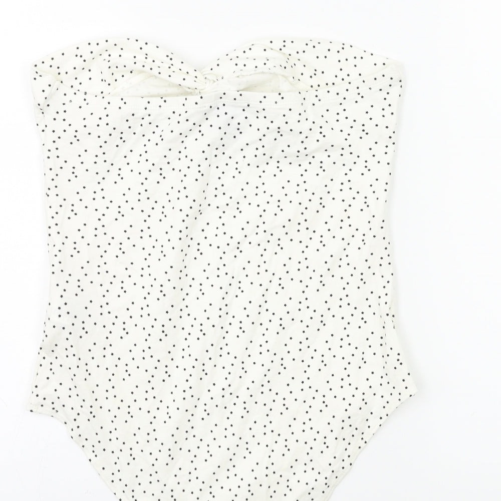 FOREVER 21 Womens White Basic Tank Size L