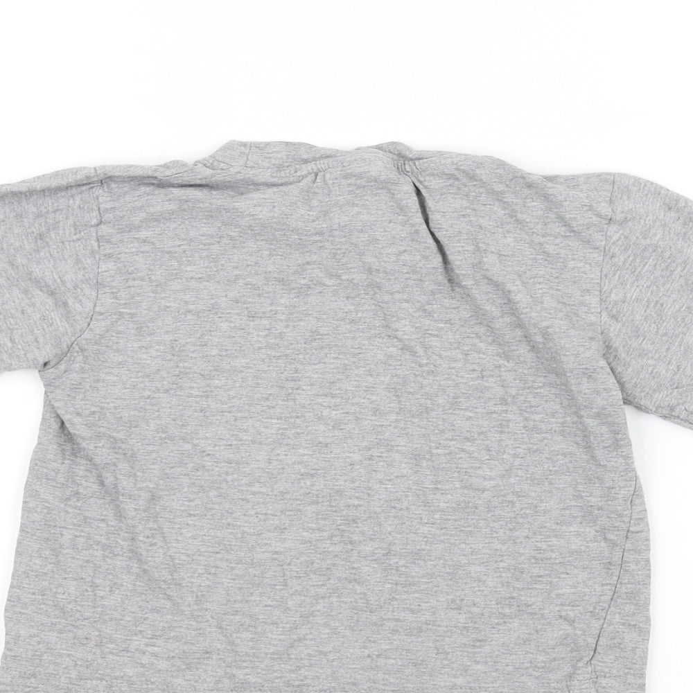 Brand and care label for Duck and Cover boys’ grey basic t-shirt, size 4-5, years