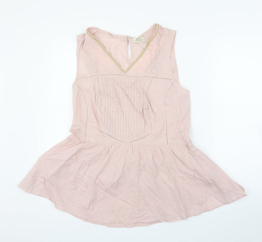 Additional front view of Papaya women’s pink a-line, size M