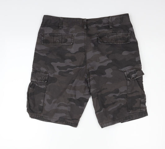 TU Womens Grey Geometric  Chino Shorts Size L