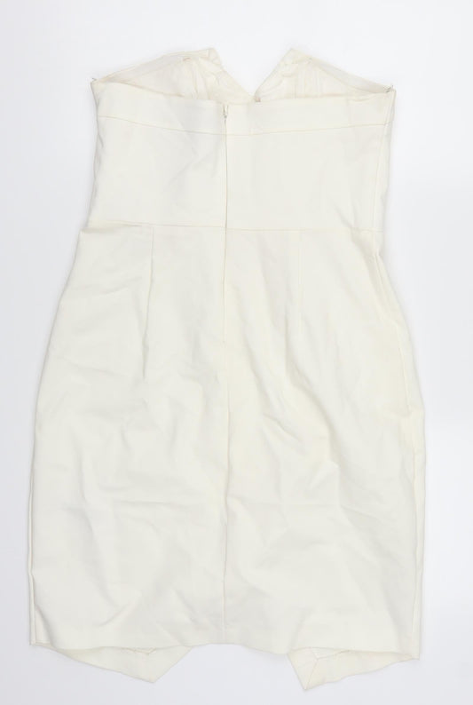 Preworn Womens White Mini Size 12