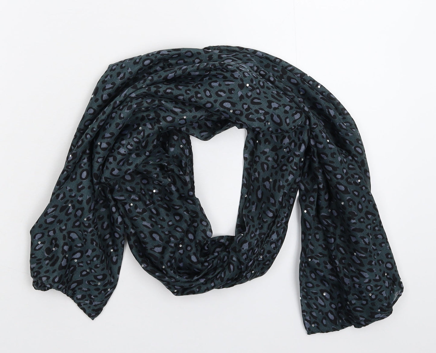 Preworn Womens Grey Animal Print Knit Scarf
