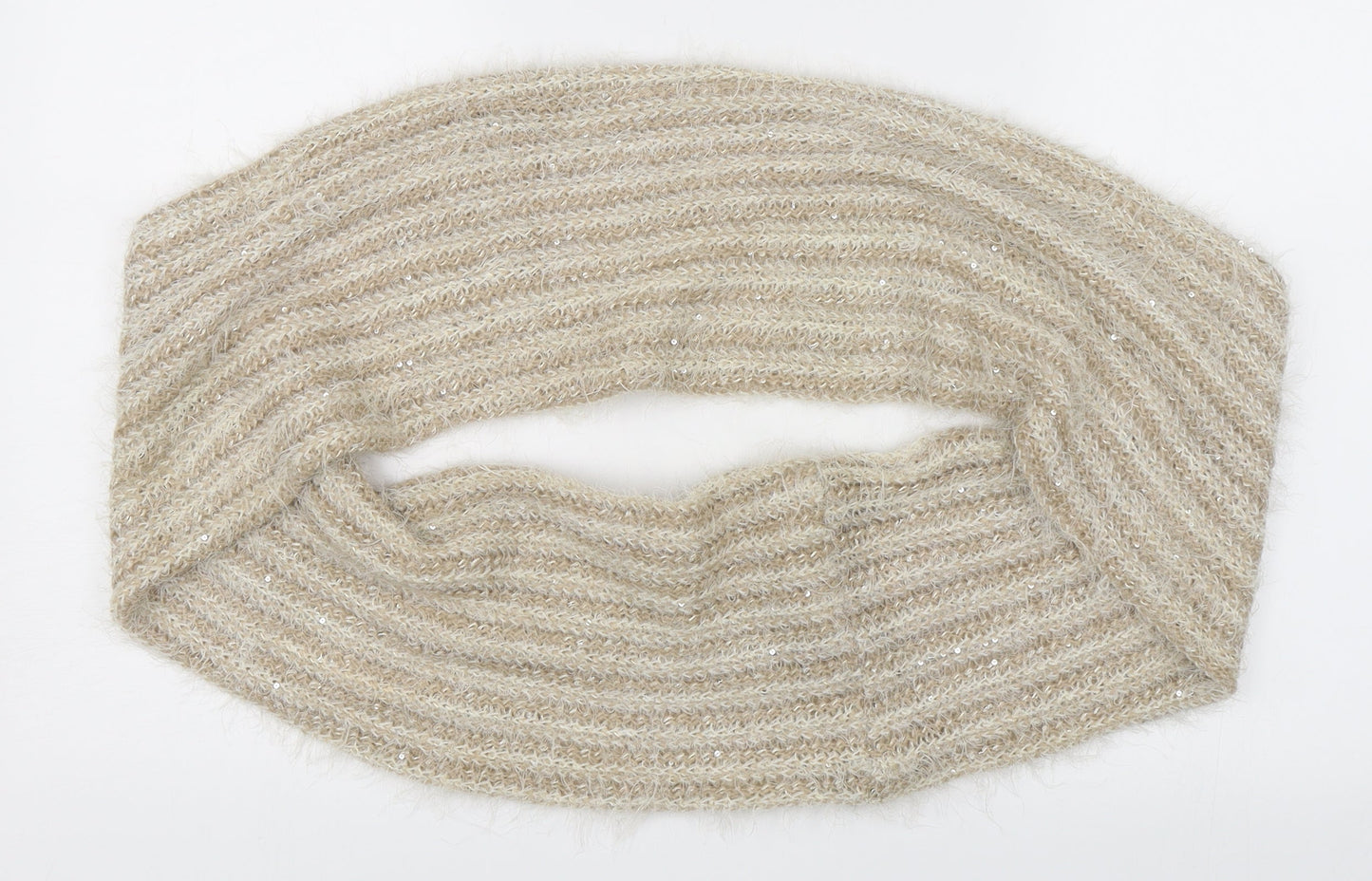 Preworn Womens Beige Knit Scarf