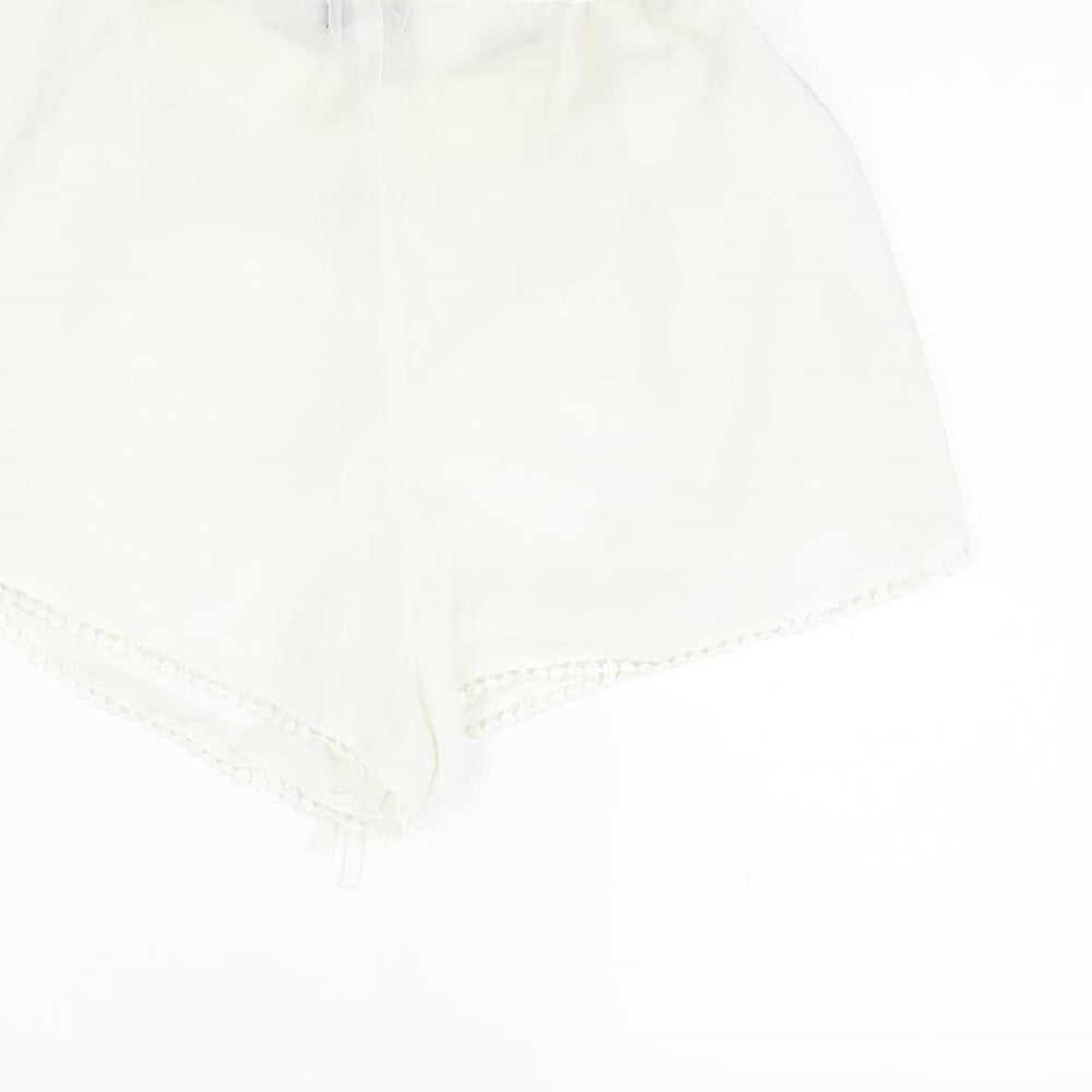 Boohoo Womens White Bermuda Shorts Size M