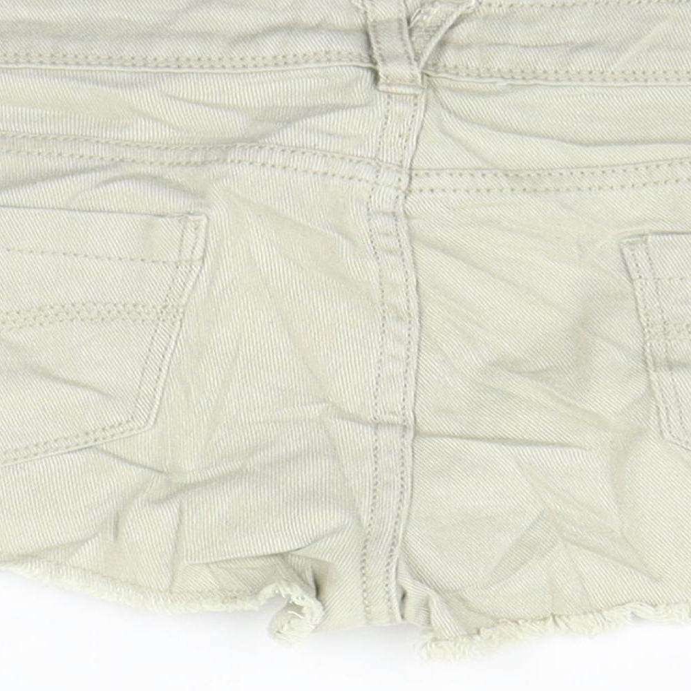 Divided Womens Beige Cut-Off Shorts Size 6