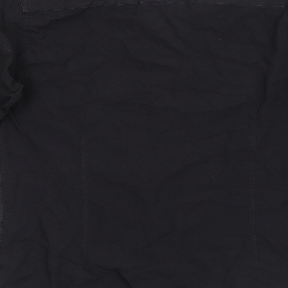 Taylor & Wright Mens Black Button-Up Size 15