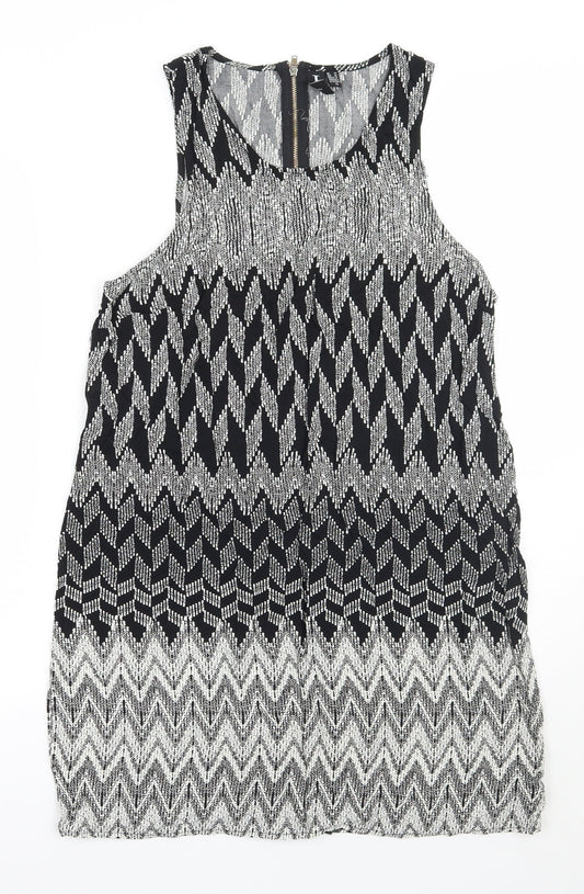 Additional front view of Izabel women’s black geometric basic tank, size UK 14