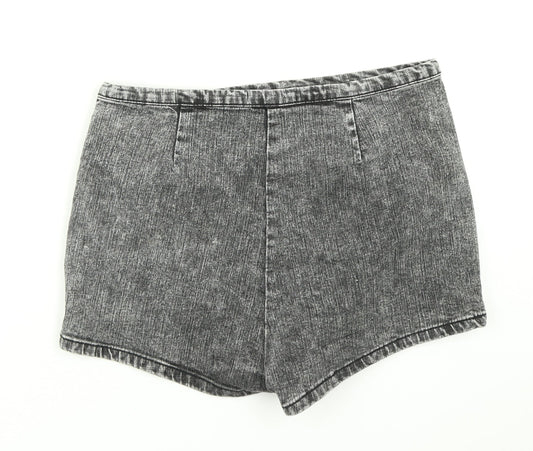 FOREVER 21 Womens Grey  Denim Hot Pants Shorts Size 30 in