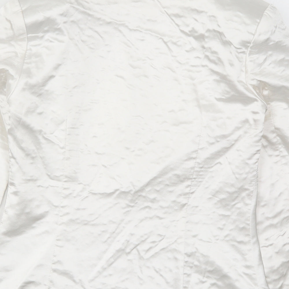 Brand and care label for In the Style women’s white jacket, size UK 6