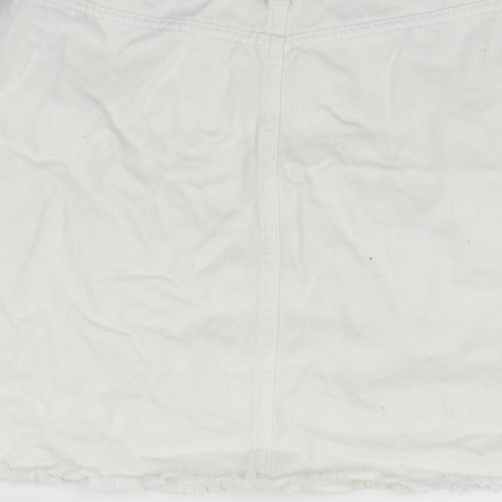 Brand and care label for Denim & Co. women’s silver houndstooth a-line skirt, size UK 8