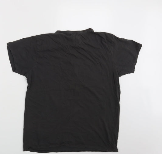 Mens UK Size M Cedar Wood State Black T-Shirt