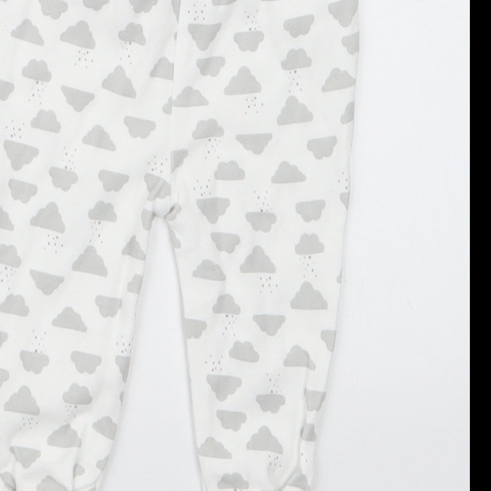 Brand and care label for Primark Baby White Geometric Capri Trousers, size 0-3, Months