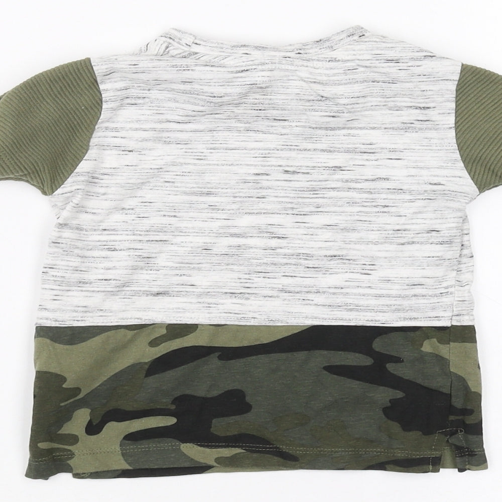 Brand and care label for Primark Baby Green Camouflage Basic T-Shirt, size 12-18, Months