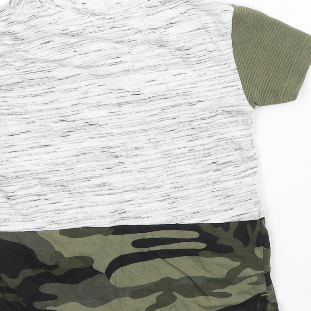 Brand and care label for Primark Baby Green Camouflage Basic T-Shirt, size 18-24, Months