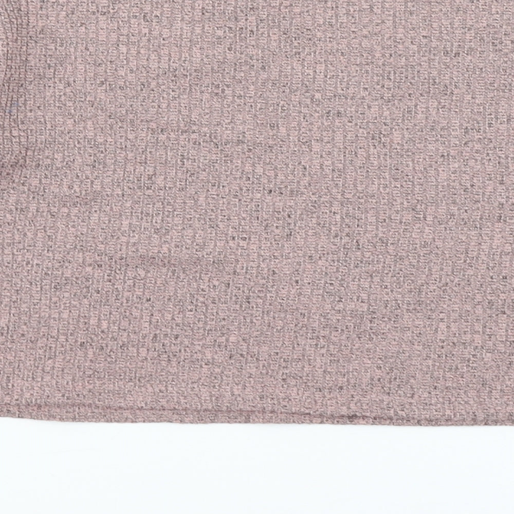Brand and care label for 915 Generation girls’ pink cropped t-shirt, size 10-11, years