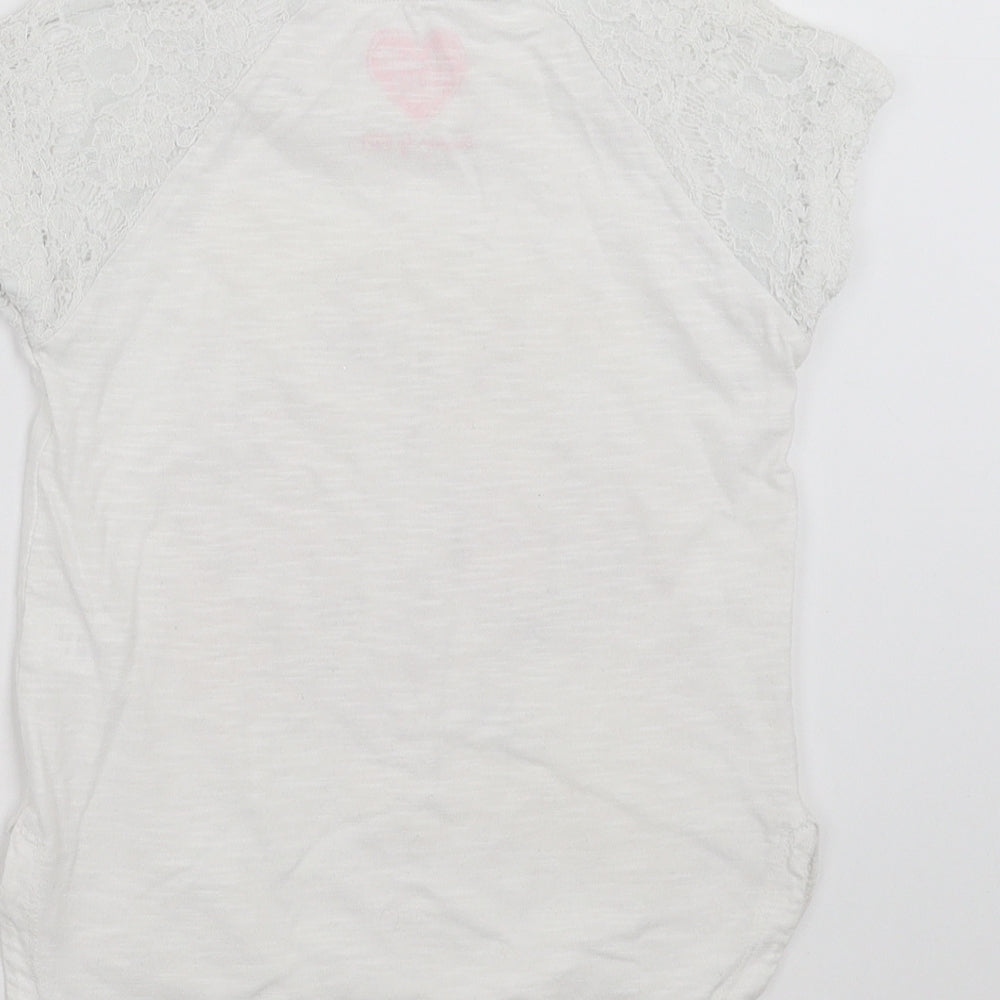 F&F Girls White Basic T-Shirt Size 5-6 Years - flowers, beautiful