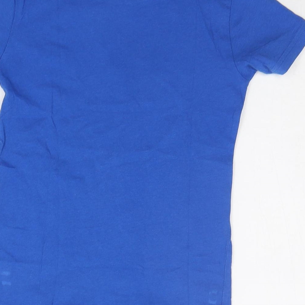 Brand and care label for RESEVERED girls’ blue basic t-shirt, size 7-8, years