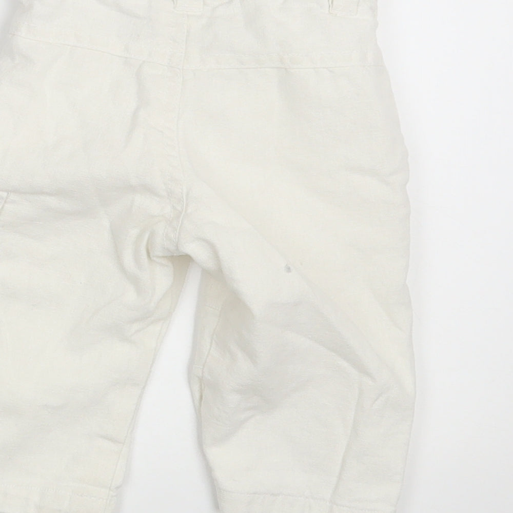 Brand and care label for Mila Blue Baby White Cropped Trousers, size 3-6, Months - Waist 16in; Inside leg 7in