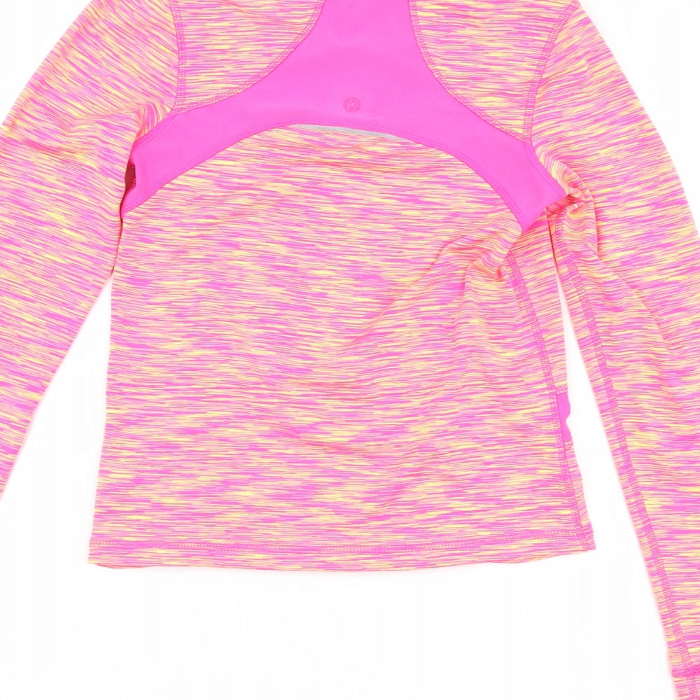 Brand and care label for Reflex girls’ pink jacket, size M