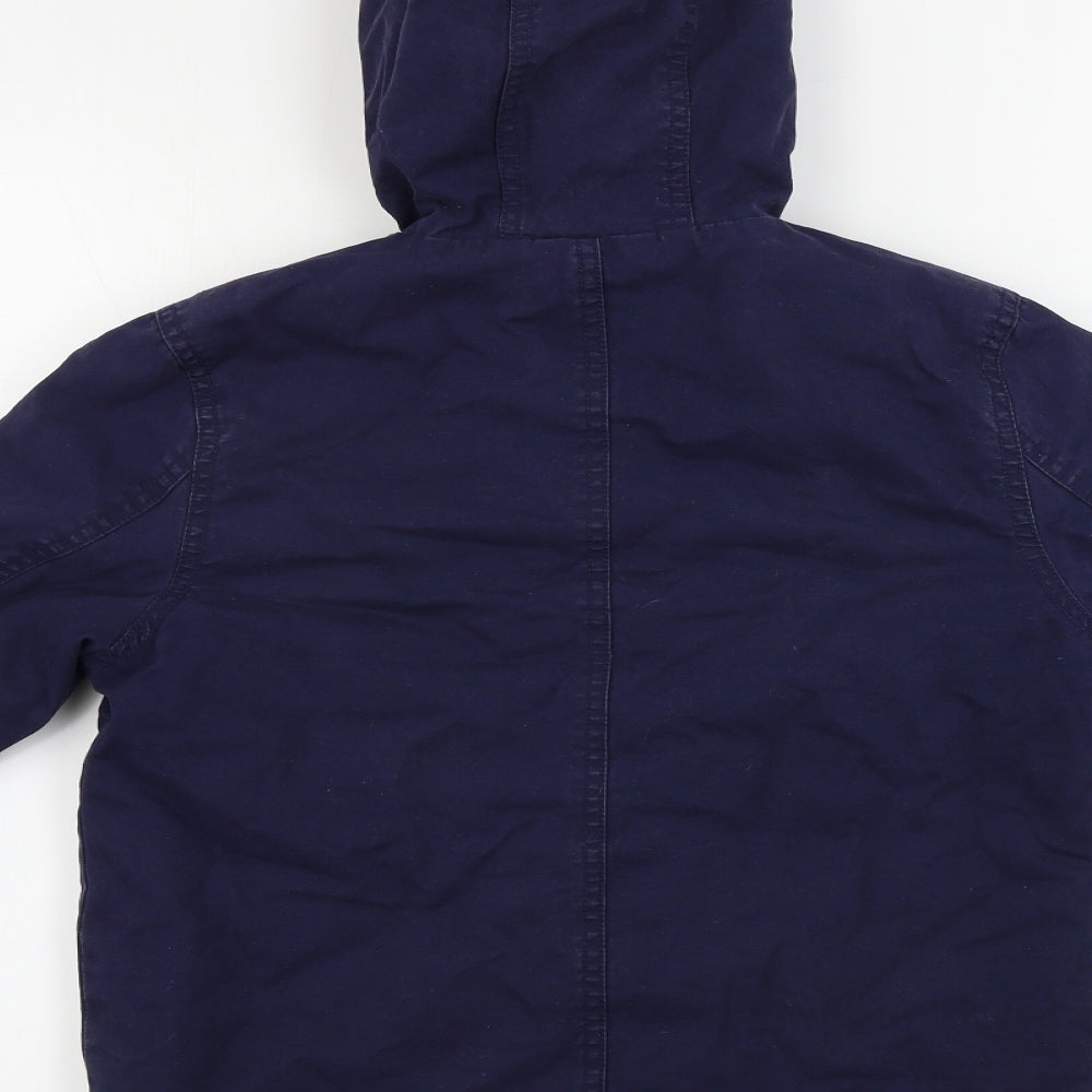 Brand and care label for Gap girls’ blue jacket coat, size M