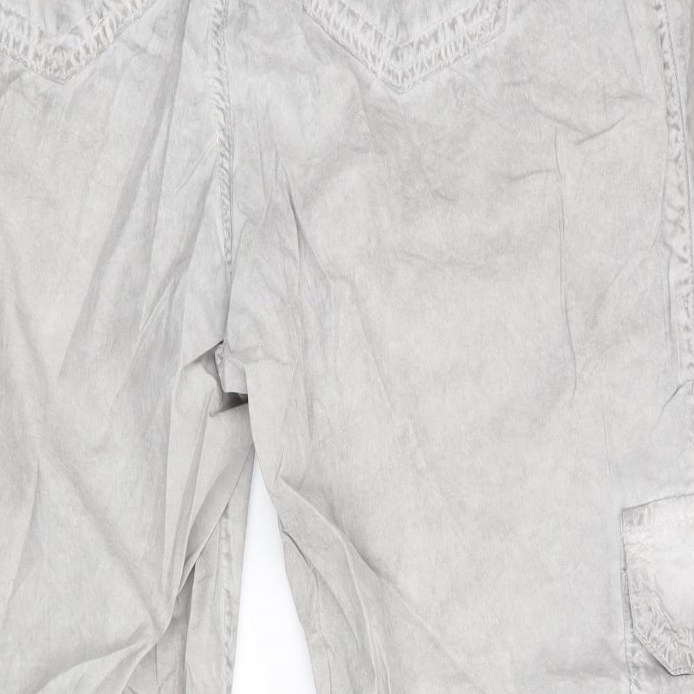 CRO Mens Grey Cargo Trousers Size 38 in L27 in - DISTRESSED