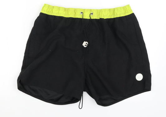 Native Youth Mens Black Athletic Shorts Size 36 in