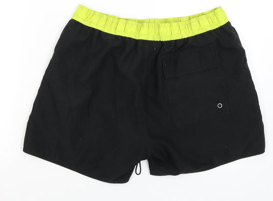 Native Youth Mens Black Athletic Shorts Size 36 in