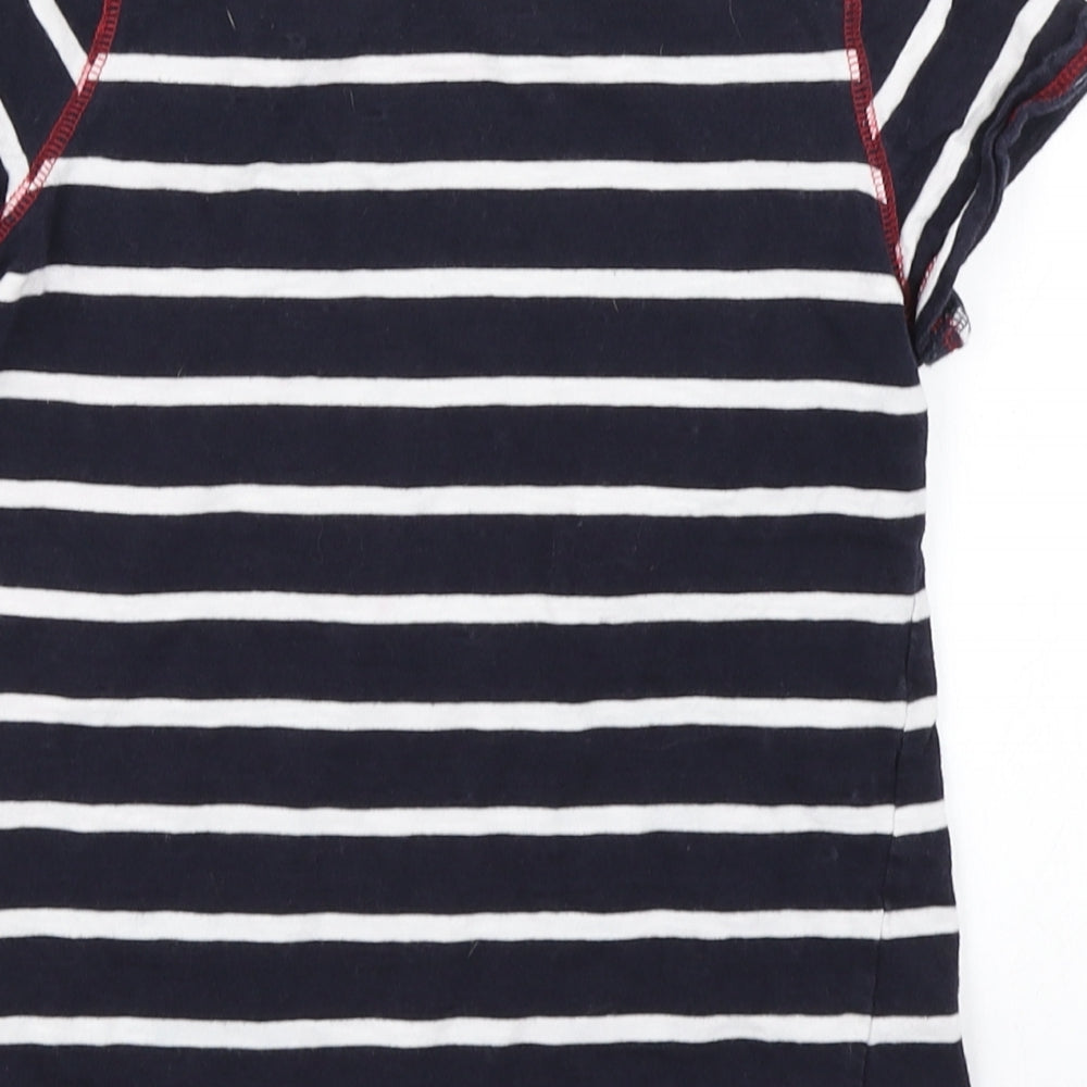 Brand and care label for Hatkley girls’ blue striped basic t-shirt, size 7, years