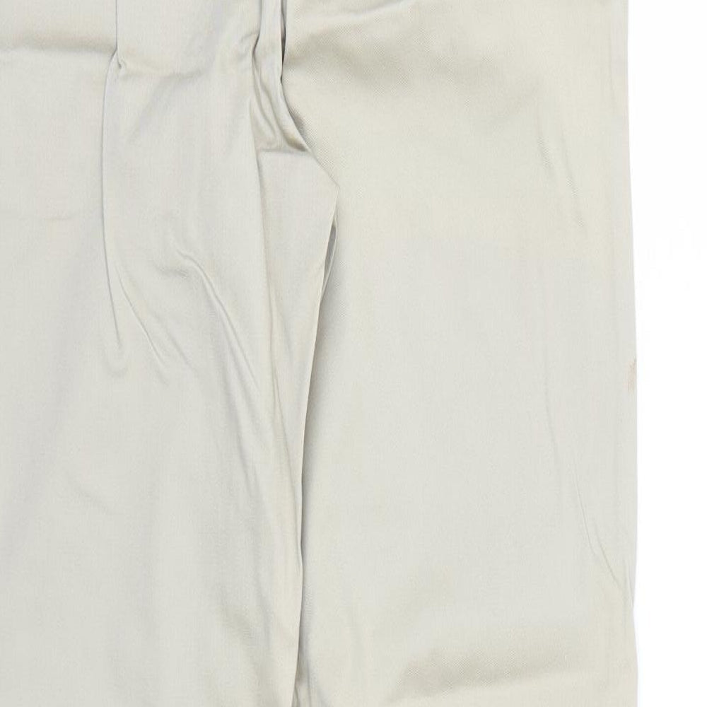 Brand and care label for Moose Golf women’s beige chino trousers, size UK 29, 28-inch leg
