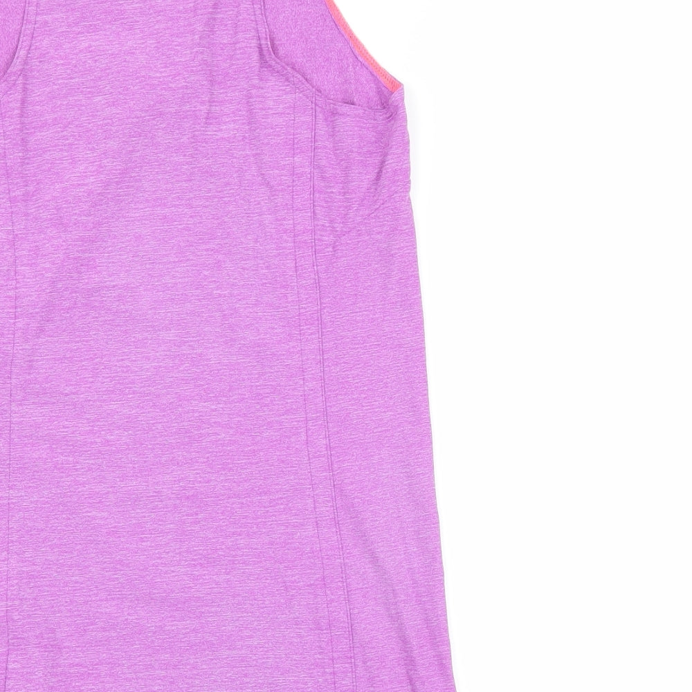 Brand and care label for Reebok women’s purple basic tank, size S