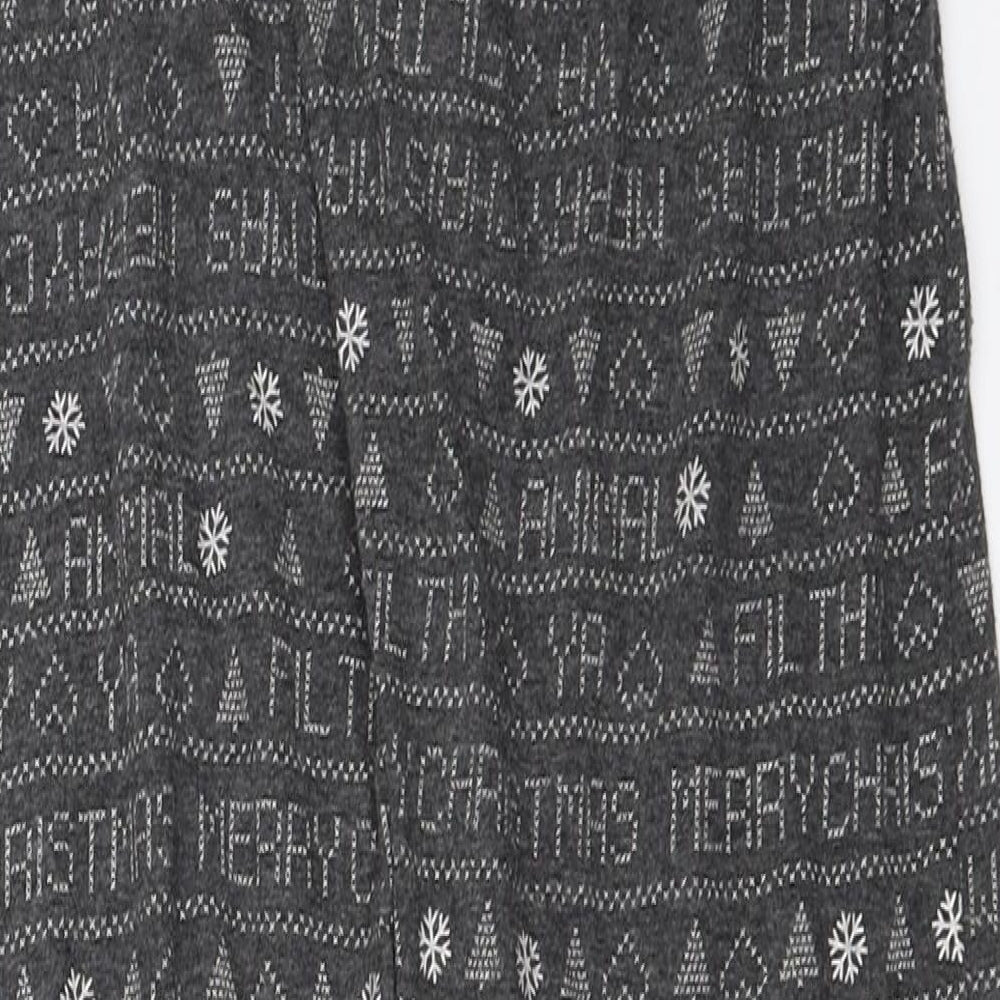 Brand and care label for Primark girls’ grey solid top pyjama pants, size S, - home alone christmas
