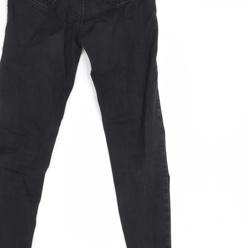 Brand and care label for Missguided women’s black denim skinny jeans, size UK 6, 29-inch leg