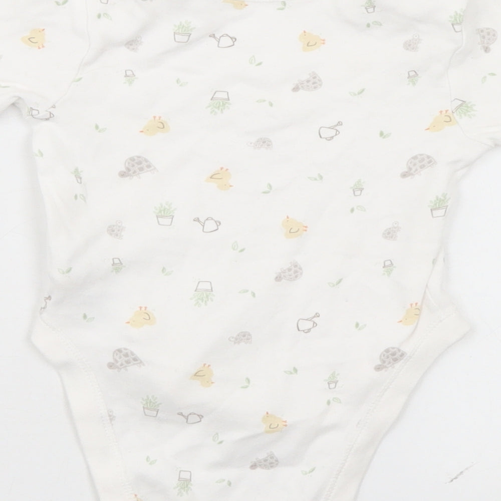 Brand and care label for Primark Baby White Geometric Leotard One-Piece, size 9-12, Months