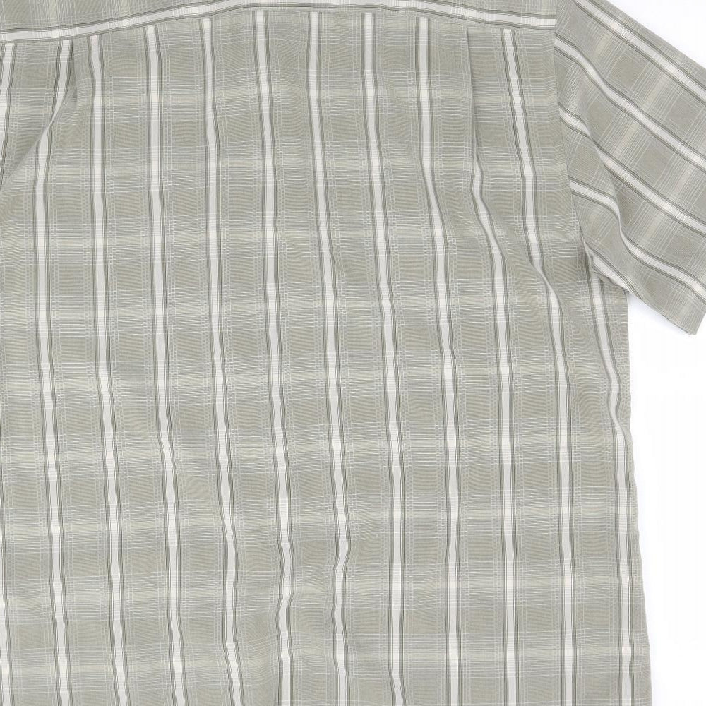 Brand and care label for Wolsey men’s green plaid button-up, size L, - grey / green