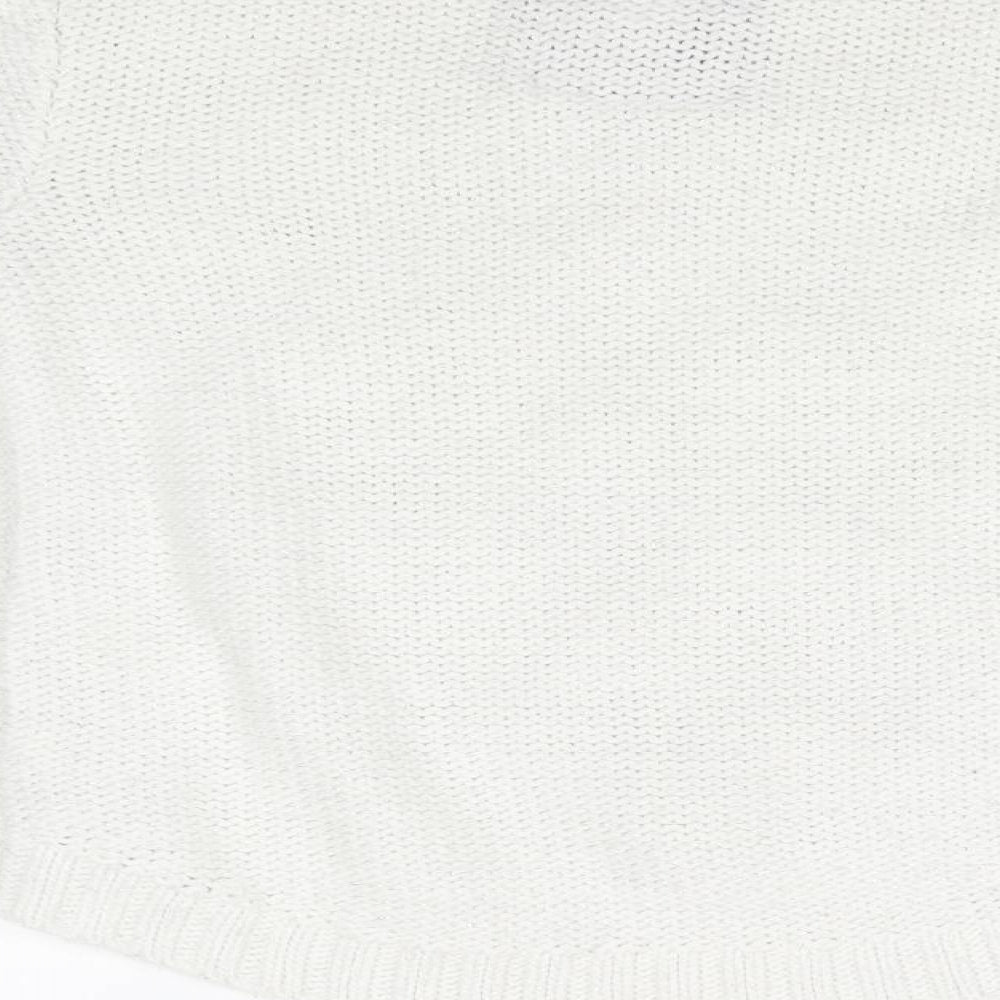 Brand and care label for Tu girls’ white argyle/diamond pullover sweatshirt, size 8, years