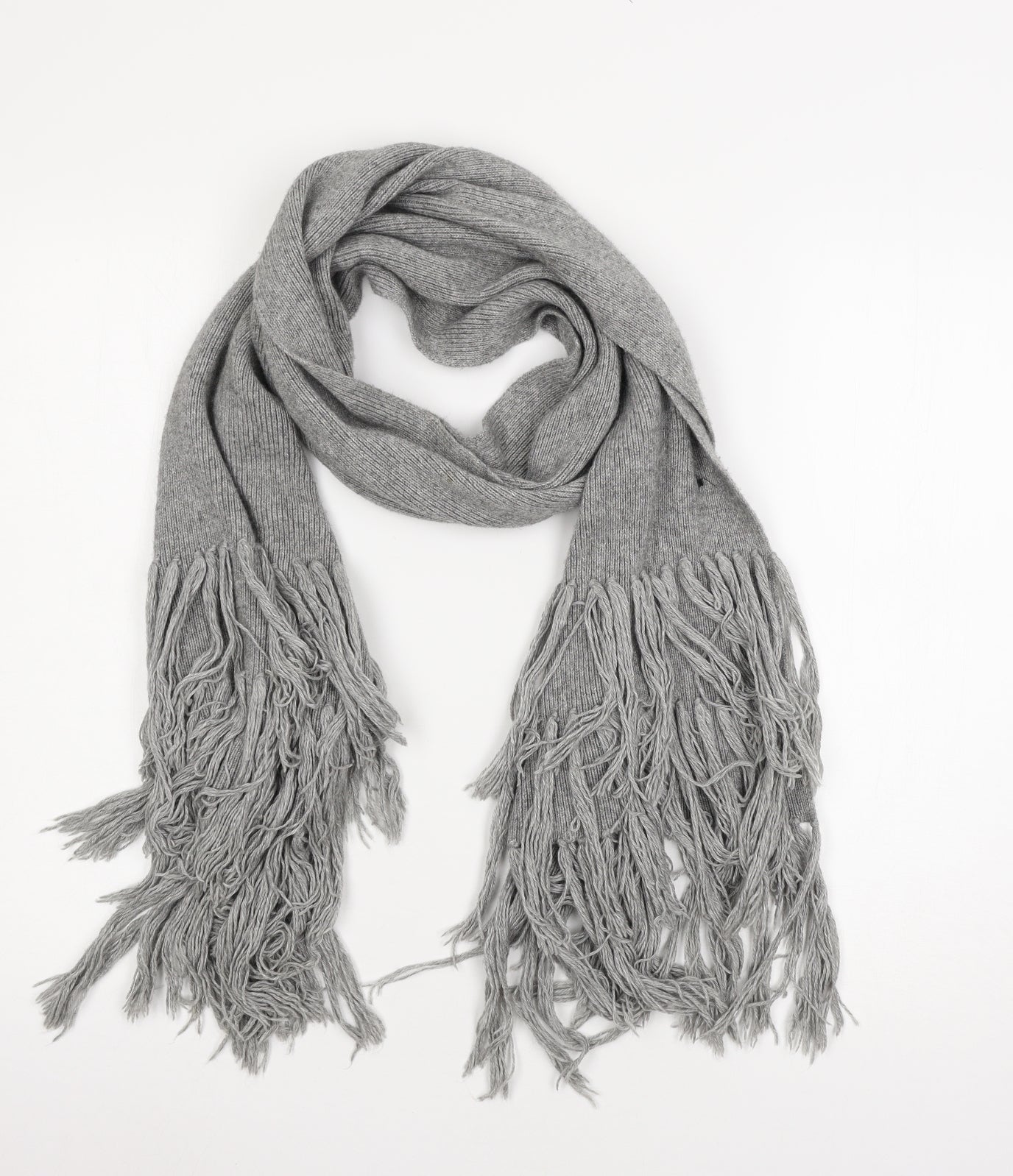Front view of Preworn women’s grey knit scarf