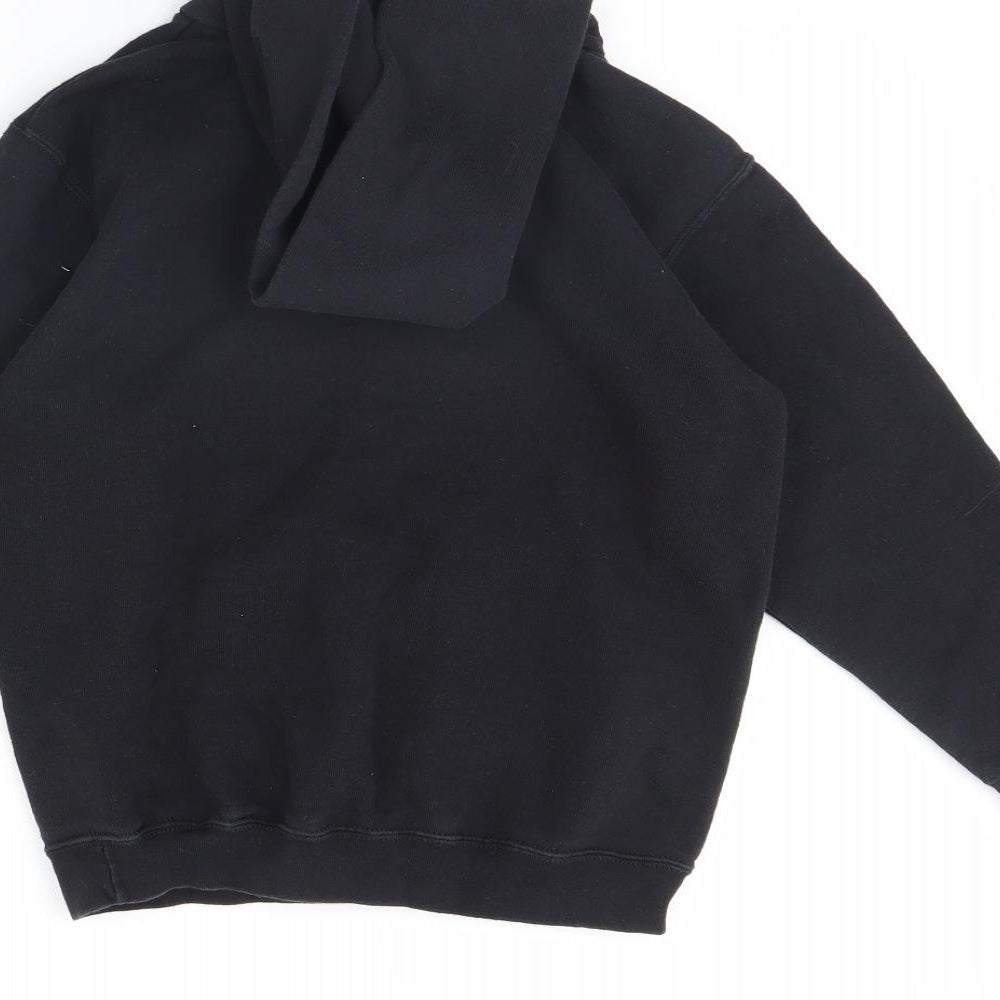 Brand and care label for Fruit of the Loom boys’ black pullover hoodie, size 9, years