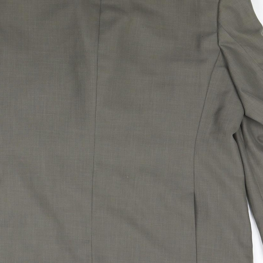 Brand and care label for F&F men’s green jacket suit jacket, size 44