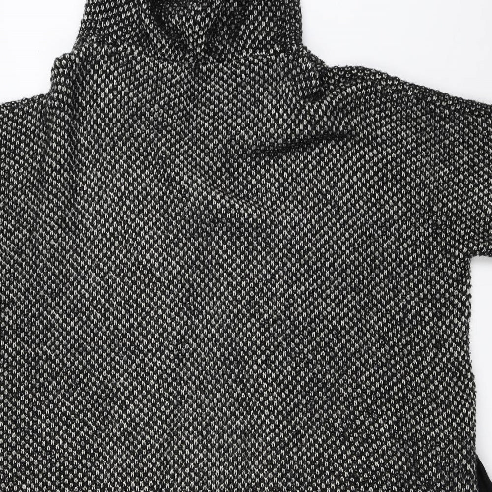 Brand and care label for Primark women’s black jacket, size M