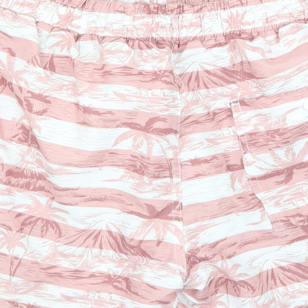 Brand and care label for Preworn men’s pink striped athletic shorts, size M